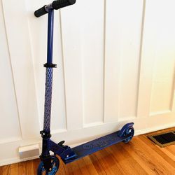Kids Scooter (NEW) ages- 3-6 years old