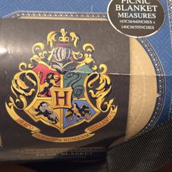 Harry Potter Picnic Blanket With Hogwarts Crest In Center 64" X 55"