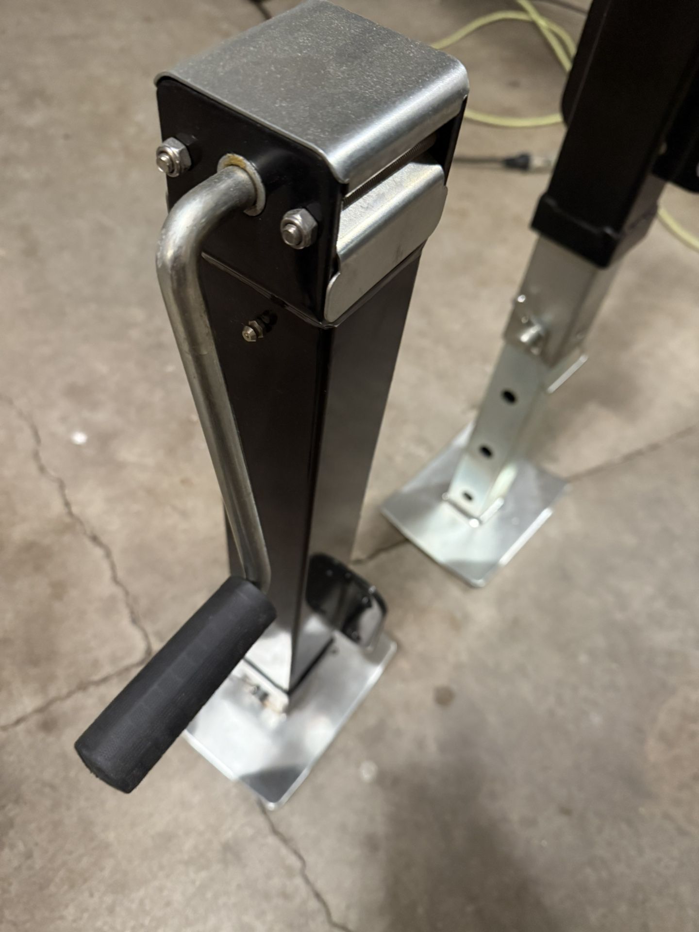 Heavy Duty Jacks Bolt On 7000 Lbs