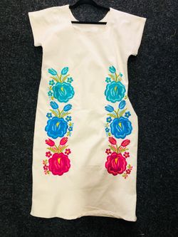 MEXICAN DRESS SIZE LARGE ONLY