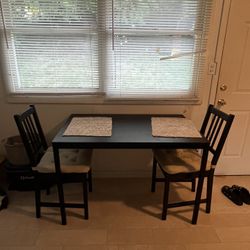 Table With 2 Chairs