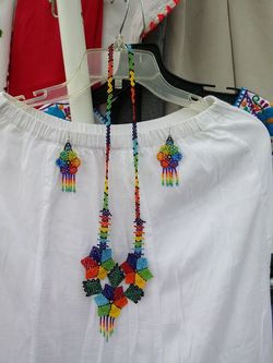 collar de chakira
