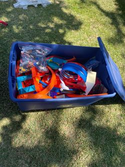 Random hot wheel parts and cars - not free