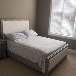 Bed With Night Stand And Dresser