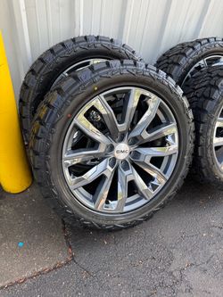 NEW 22 inch gm style wheels wrapped in 33x12.50R22 kelfire tires