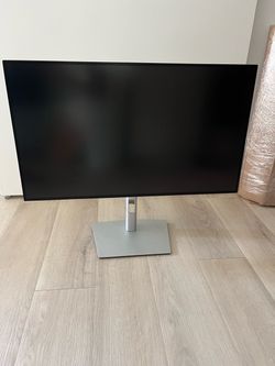 Dell UltraSharp 27 Monitor