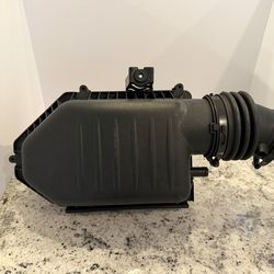 OEM 11-23 SRT Chrysler 300, Challenger, Charger Engine Air Intake-Air Duct