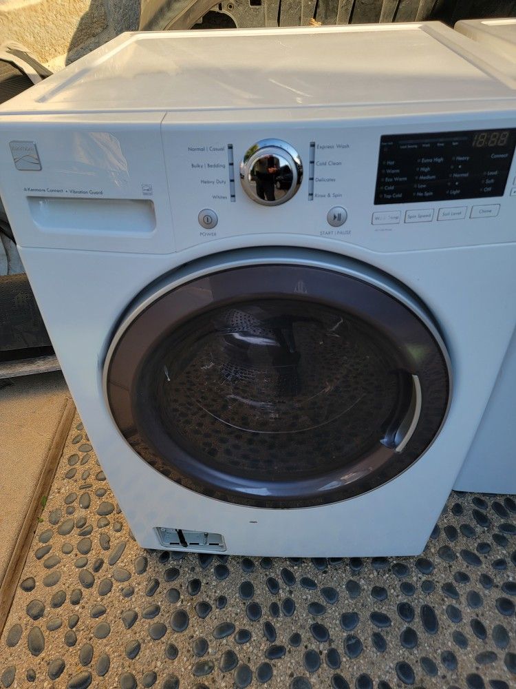 Whirlpool front load Washer white