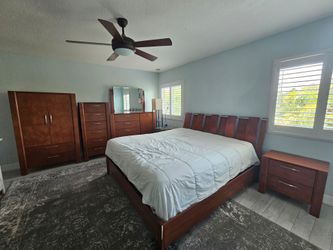 Bedroom set