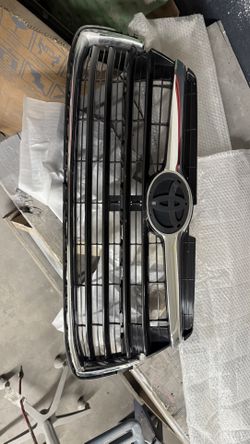 2014 Toyota Highlander Front Grill