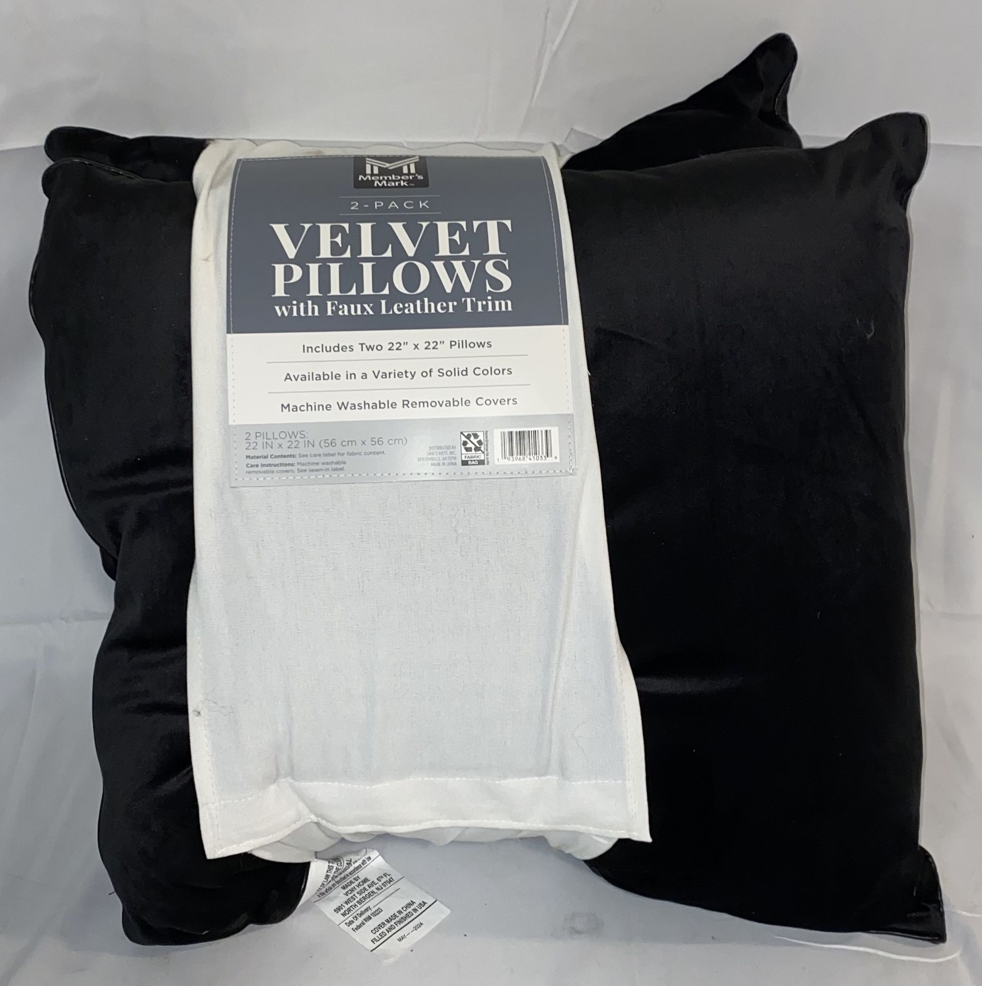 Member's Mark Dutch Velvet 2-Pack Decorative Pillows, 22" x 22"