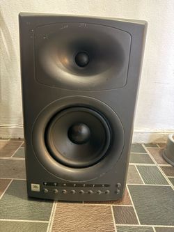 JBL - Studio Speaker _ LSR4326P