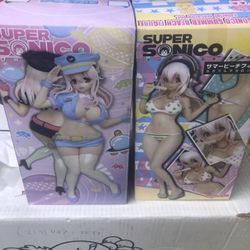 Super Sonico Figure Set
