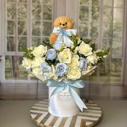 Baby gifts flowers