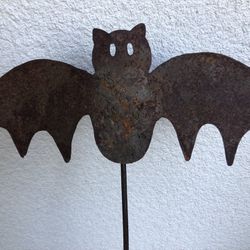 Wrought Iron Bat Candle Holder Yard Stake 
