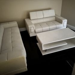 Brand New Leather Sofa White With Coffee Table 