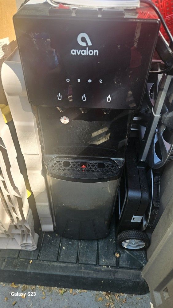Avalon Water Dispenser