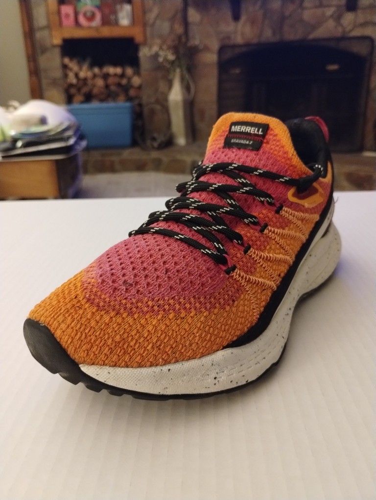 (Size-7) Like New, Merrell Bravada 2 (Women's)
Item #: 966279
Lightly used, they look like new. Prices in stores and online range from $100 to $190. I