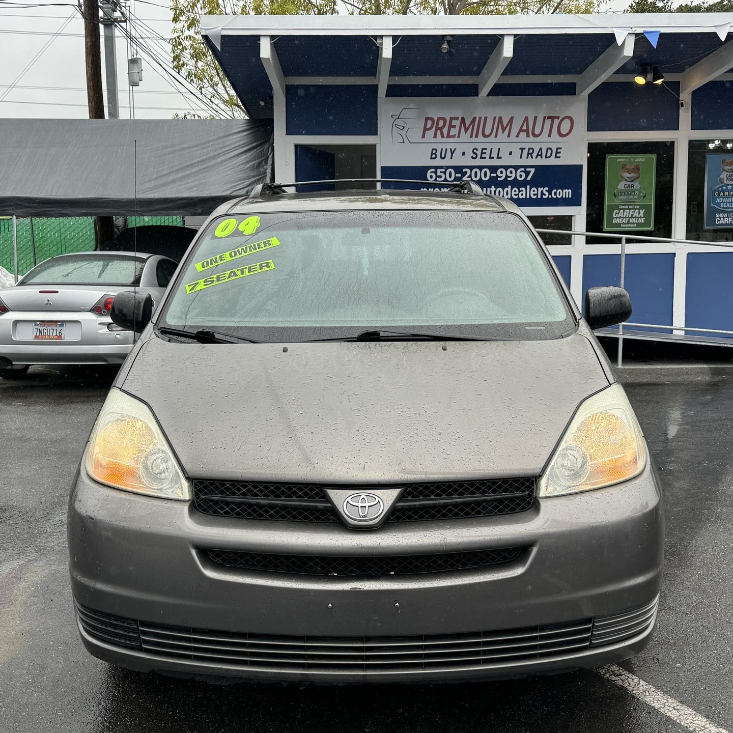 2004 Toyota Sienna CE. Clean Title, Pass Smog, 7 Seater! Runs Great!