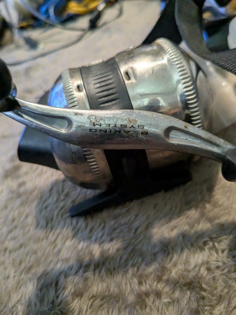 Fishing Reel