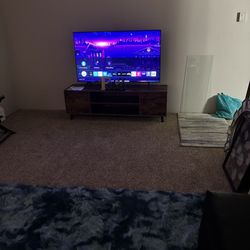 Leather Sofa , 55 ‘ Tv Samsung  used 45’ LGTv Roku Remotes