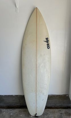 5’11” surfboard