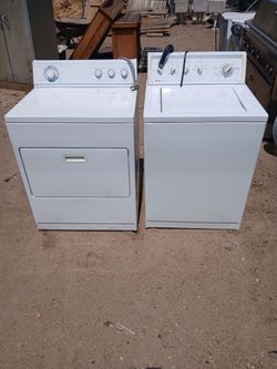 Nice washer dryer good deal