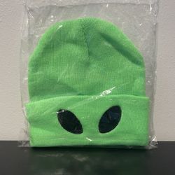 Alien Beanie NEW SEALED Green & Black Eyes Unisex Rolled Knitted Hat