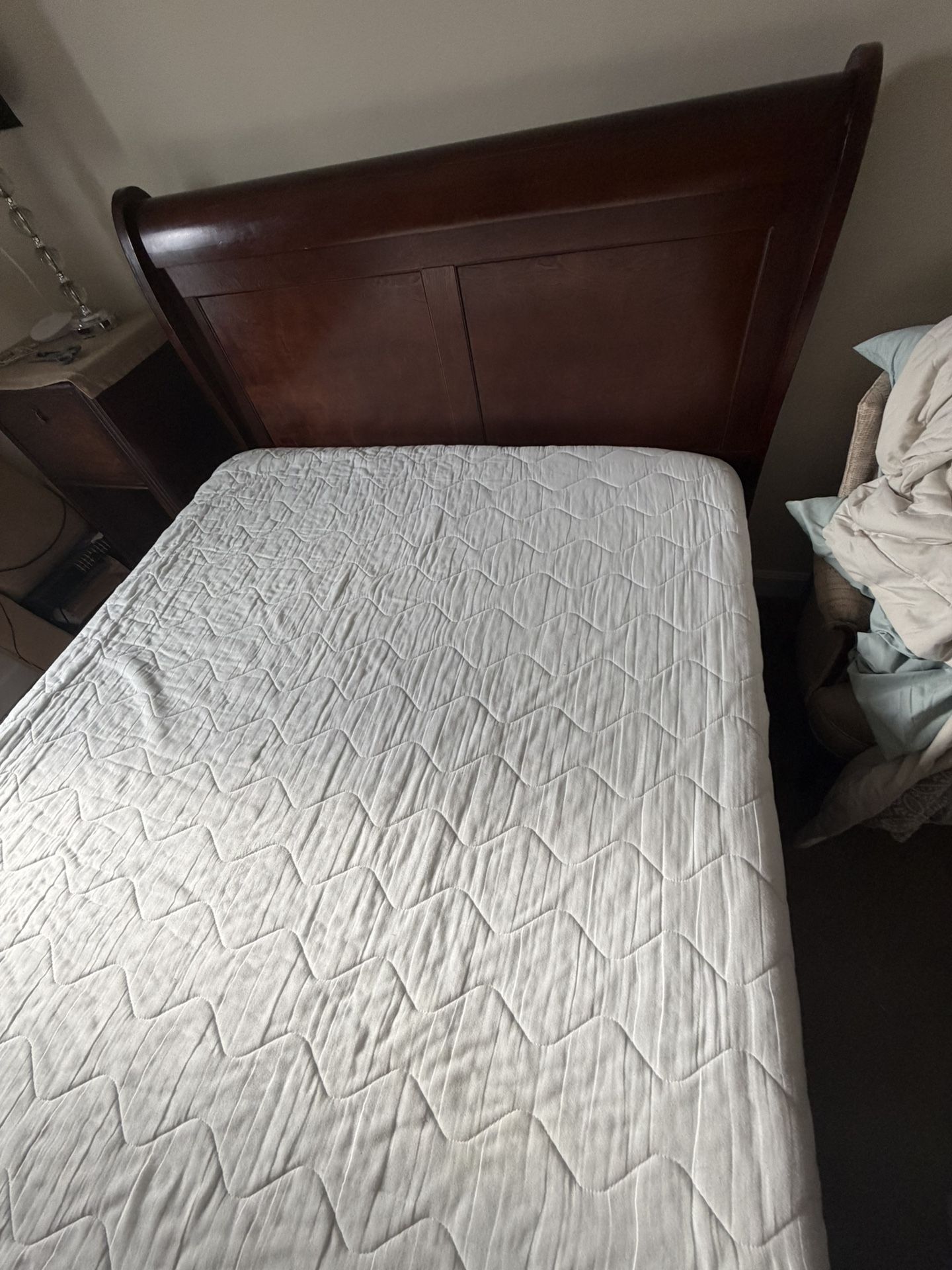 Full SIZE BED FRAME and MATTRESS
