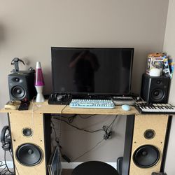 Music Recording Equipment 