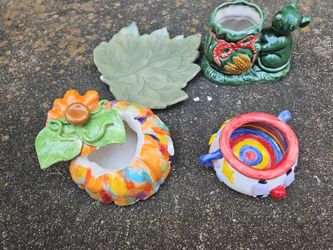 Ceramic Pottery Lot of 4 Pieces