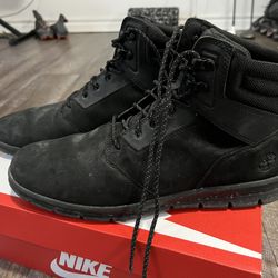 TIMBERLAND MEN'S GRAYDON MID LIGHTWEIGHT SNEAKER CHUKKA BOOT BLACK NUBUCK 