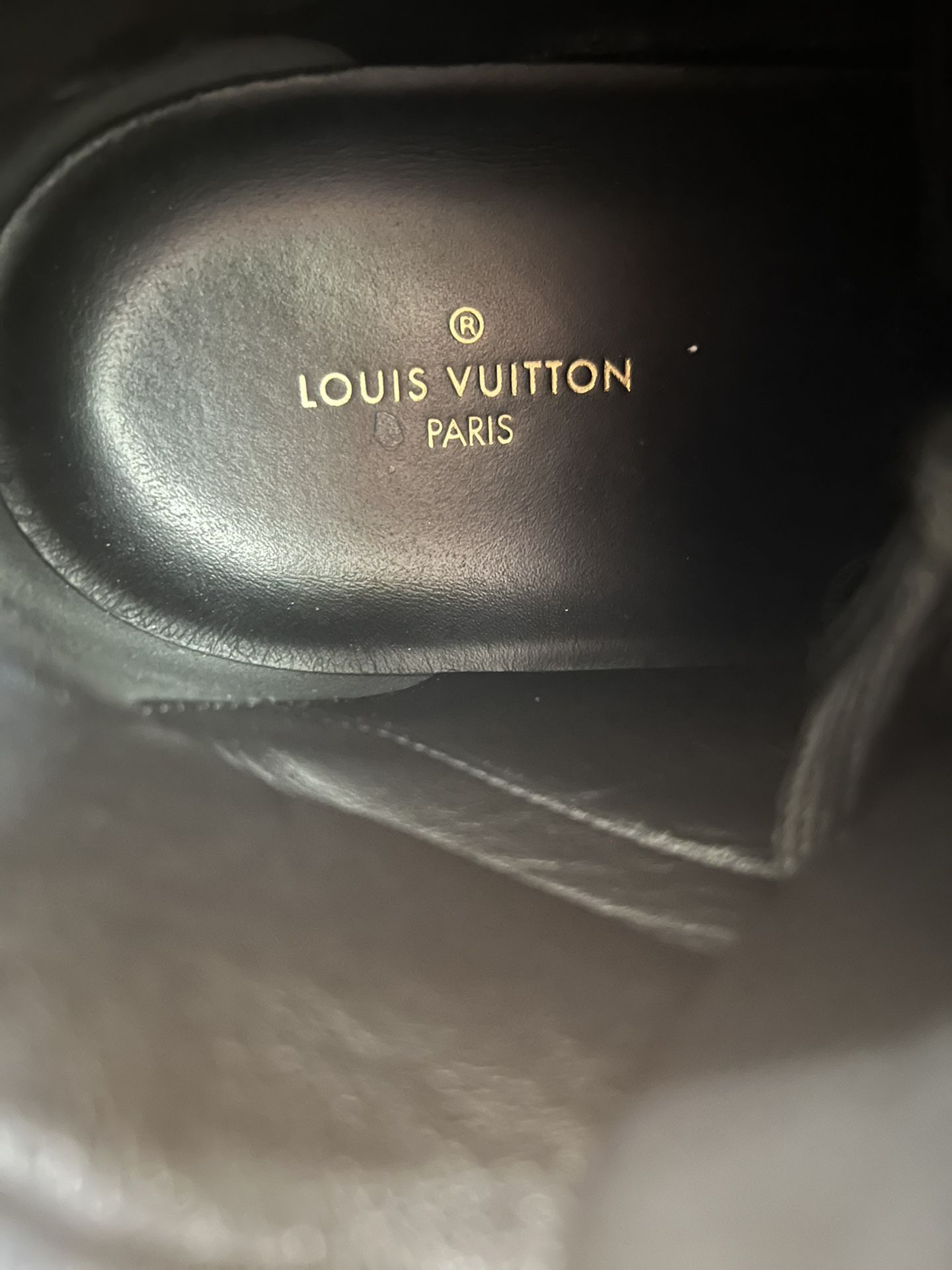 Gucci Shoes Mens SZ-8 Vintage Womens SZ-9 AUTHENIC Dior Louis Vuitton for  Sale in Henderson, NV - OfferUp