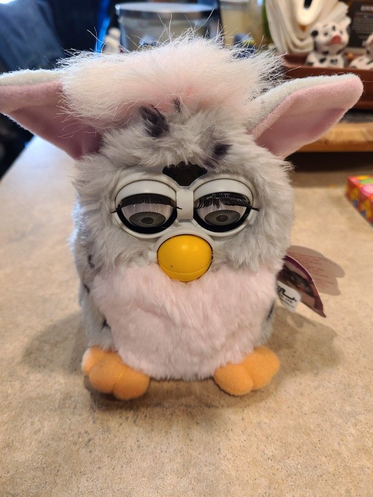 Furby Model #70-800 with tags