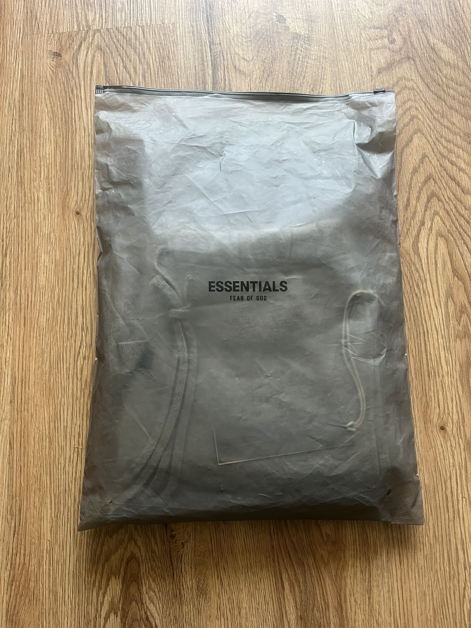 Essential Dark Otameal Shorts