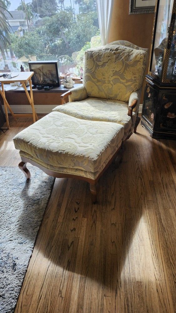 CHAIR AND OTTOMAN 