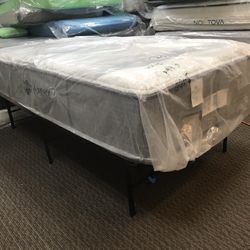 14” Twin Luxury Firm Hybrid Mattress 