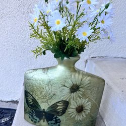 Green Ceramic Flower Vase with Butterflies & Daisies Floral