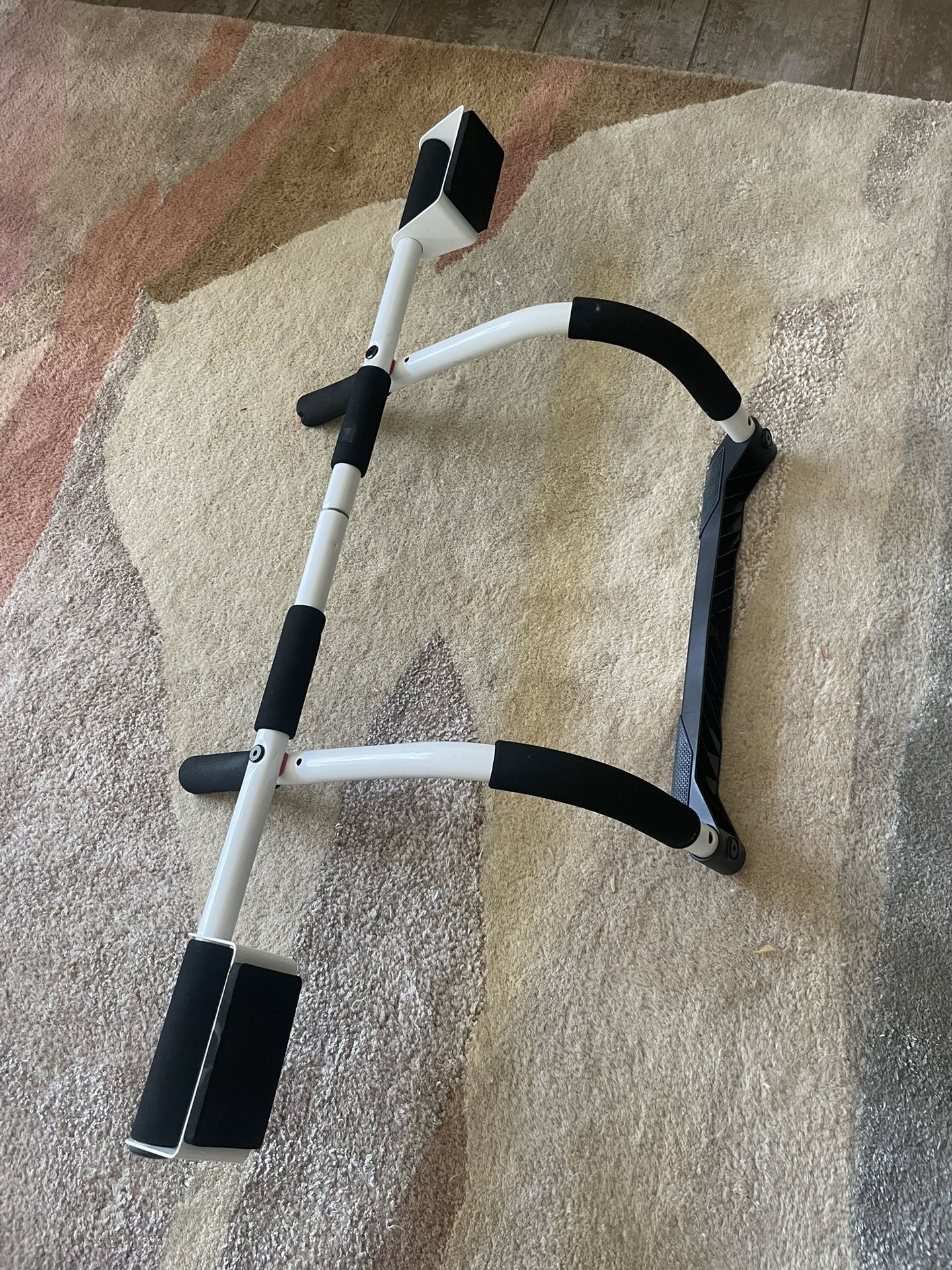 Perfect Multi-Gym Doorway Pull-Up Bar — Excellent Condition