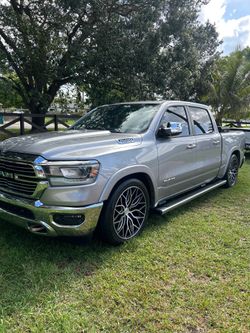 2019 Ram 1500 Laramie Crew Cab