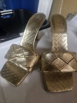 Vince Camuto Gold Woven Leather Heeled Mules size 9
