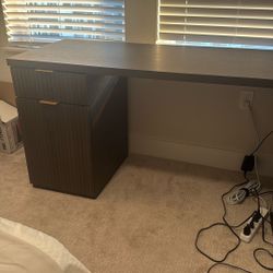 Desk 60” Free
