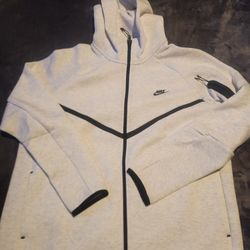 Mens Nike Tech Fleece Sweatshirts