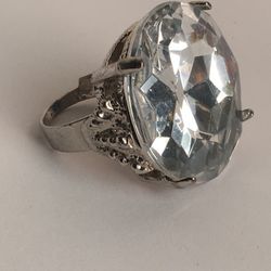 ADJUSTABLE WOMENS RING SIZE 7 