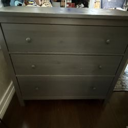 HEMNES 3 Drawer Dresser 