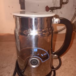 Nespresso Electric Milk Frother Aeroccino Plus