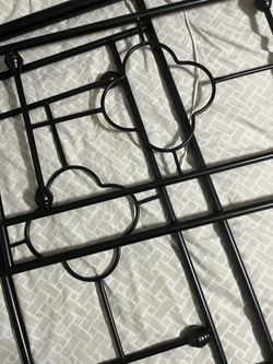 twin bed frame