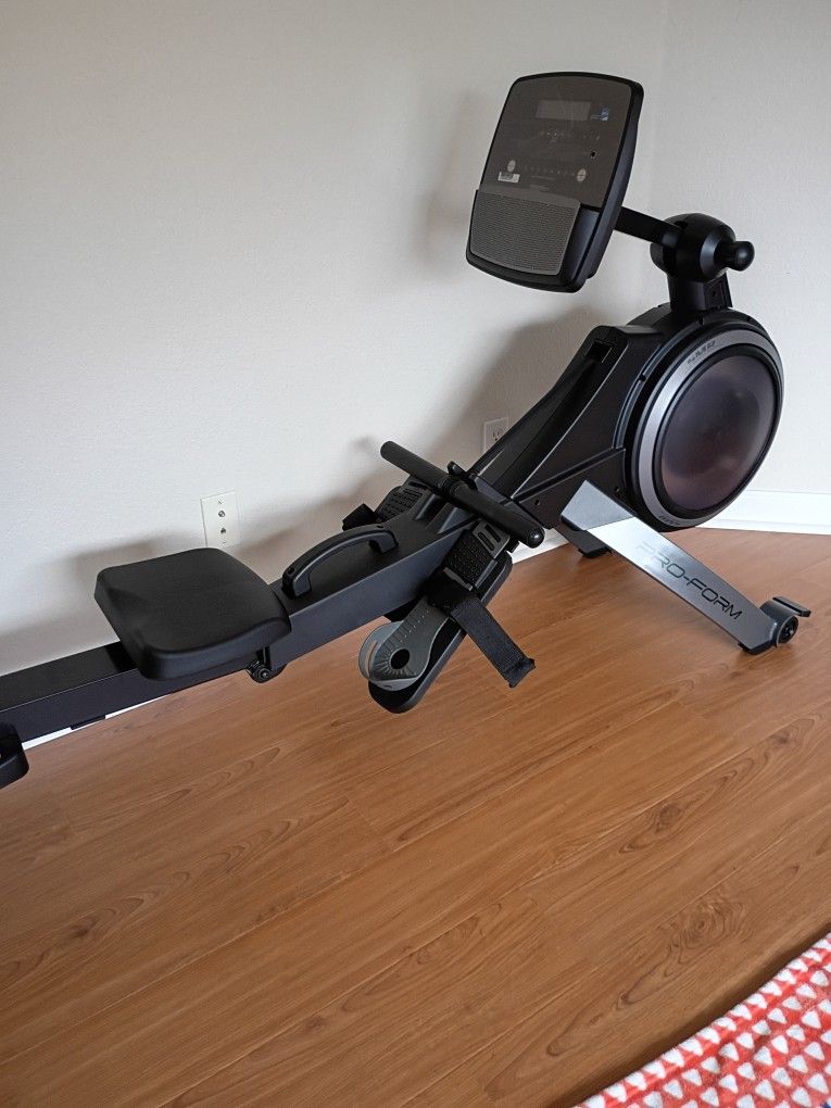 Nice Rowing Machine From Dick's Sporting Goods