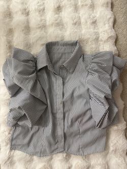 Women’s Puffy Sleeves Shirt