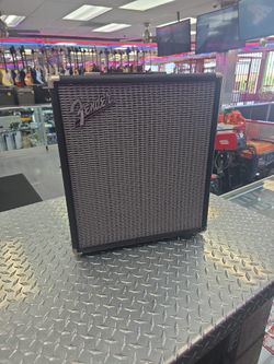 Fender Rumble 100 Guitar Amp